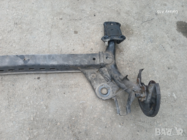 Заден мост от VW GOLF 7 1.6 TDI 105 кс. , снимка 3 - Части - 53921888