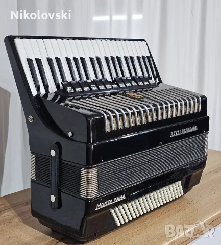 Акордеон Royalstandard Montefana, снимка 3 - Акордеони - 56160351