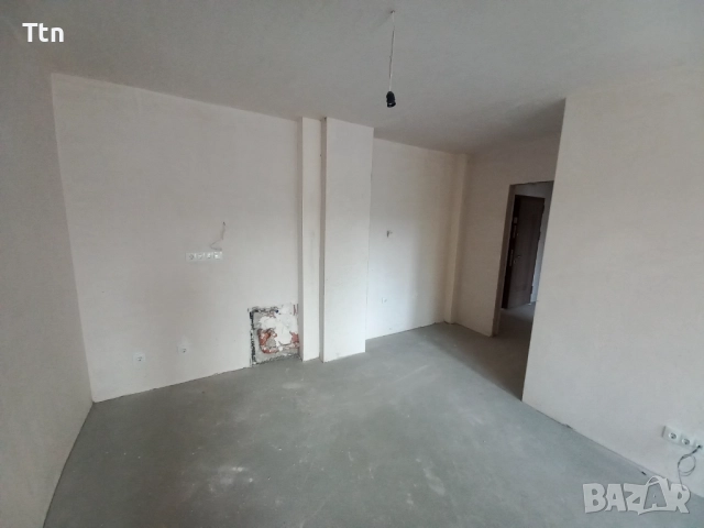 Тристаен апартамент Възраждане 1 от СОБСТВЕНИК.., снимка 13 - Апартаменти - 52203299