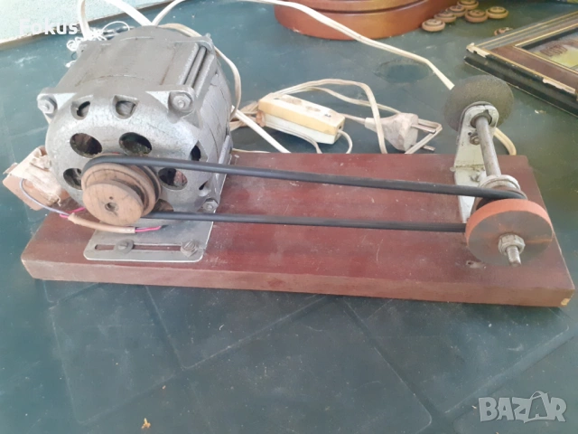 Стар електрически уред точило за дребни и финни предмети, снимка 2 - Антикварни и старинни предмети - 53326922