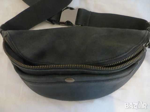 Кожена чантичка за през кръст или рамо Zign, снимка 3 - Чанти - 51881349