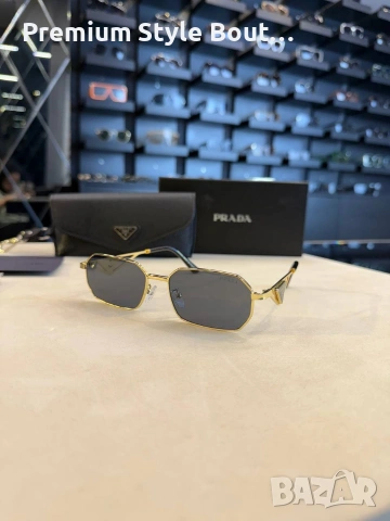 Очила + висок клас калъф + на марката кутия + сертификат + кърпичка prada