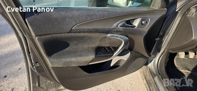 продавам Opel Insignia на части, снимка 10 - Автомобили и джипове - 52139099