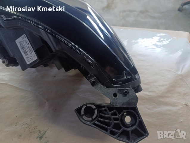 десен фар за Пежо 208/2008, снимка 2 - Части - 52656736