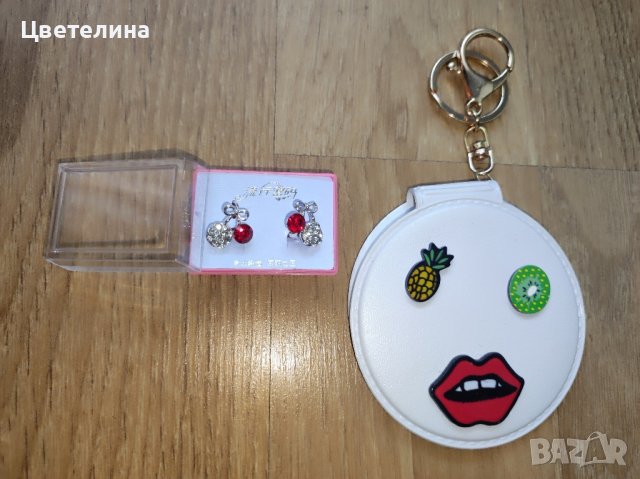 Дамски обеци + подарък огледалце за чанта