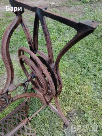 Красиви крака на стара шевна машина NS/BRUDER-KEPICH, снимка 13 - Колекции - 50370250