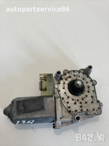 Мотор за стъкло за задна лява врата S350 Td за Mercedes W140 (1996) 0130821502 , снимка 2 - Части - 54027788