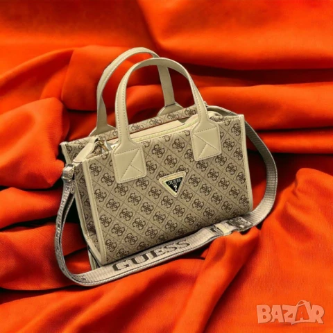 чанти guess, снимка 12 - Чанти - 51419688
