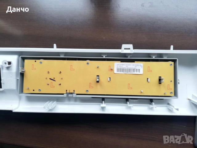 преден панел с дисплей и избирача на програмите за пералня Whirlpool 6 sense FWG 71484w, снимка 4 - Перални - 51975606