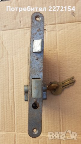 Гаражна брава,патрон с 3 ключа, снимка 2 - Гаражни врати - 44499503