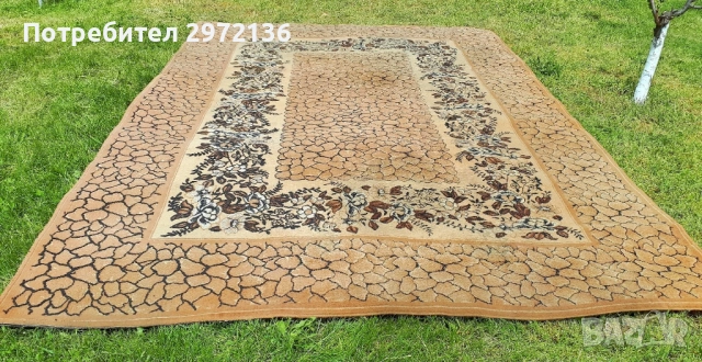 Голям килим вълна