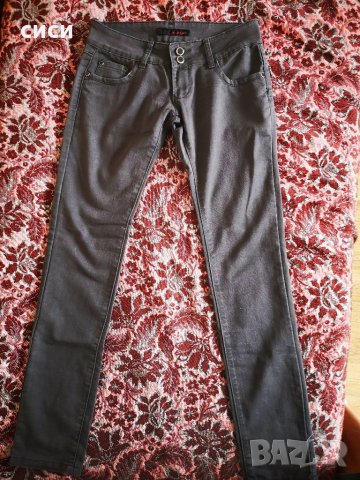 Дамски панталони джинси, снимка 1 - Панталони - 34217317