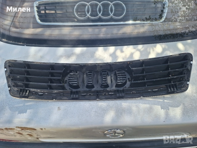Audi A6 Allroad 2000-2005 Година Декоративна Решетка Във Предния Капак Ауди А6 Алроад , снимка 2 - Части - 51709383