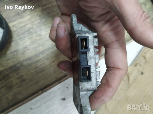 Регулатор , Алтернатор ELO 202.052.001, 202052001 Voltage Regulator, снимка 5 - Части - 52020498