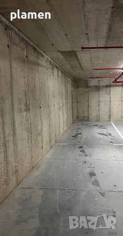 Паркомясто, снимка 2 - Гаражи и паркоместа - 52589286