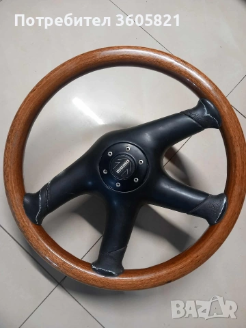 волан momo-махагон