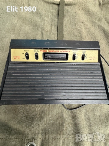 Продавам ретро игрова конзола 