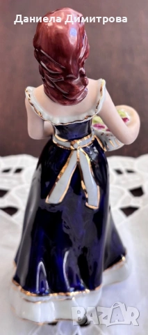 Дама, Royal Dux Bohemia, снимка 2 - Статуетки - 54288429