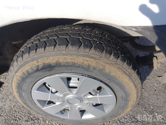 Nissan Vanette 1.6, 97к.с., снимка 8 - Бусове и автобуси - 53081729