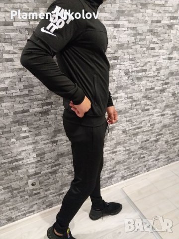 Спортен екип Nike от полиамид , снимка 3 - Спортни дрехи, екипи - 37864185