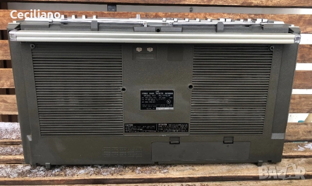 Радиокасетофон JVC RC M70, снимка 5 - Радиокасетофони, транзистори - 53333193