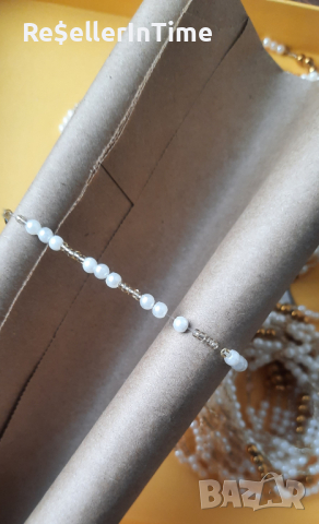 Лот от 60 броя ръчно изработени гривни с изкуствени перли и кристалче Сваровски , снимка 4 - Гривни - 44531638