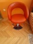 Продава два фризъорски стола, с амортисъор, запазени, като нови, снимка 1 - Фризьорски столове - 42537127