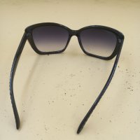 Слънчеви очила , снимка 3 - Слънчеви и диоптрични очила - 44504853