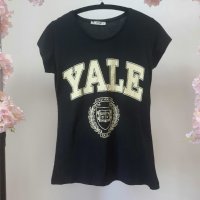 Дамска тениска Yale, снимка 1 - Тениски - 40540531