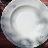 Порцеланови чинии , снимка 1 - Чинии - 37560468