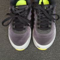 Маратонки Nike Air, снимка 3 - Детски маратонки - 31880560