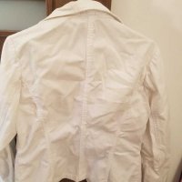 Продавам дамско бяло сако, снимка 4 - Якета - 29449792