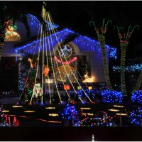 LED Коледна Украса за къщи външно вътрешно: Завеси/висулки/фиг/макруч, снимка 1 - Лед осветление - 30483827