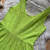Неоново зелена дантелена рокля, снимка 2 - Рокли - 42101138