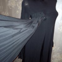 Черна рокля с интересен акцент от солей- С размер, снимка 2 - Рокли - 33757828