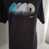 Тениска Nike, снимка 1 - Детски тениски и потници - 34272504