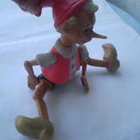 Колекционерска Стара бакелитена детска играчка Пинокио      Буратинодоста запазена за годините си, снимка 7 - Колекции - 37516733