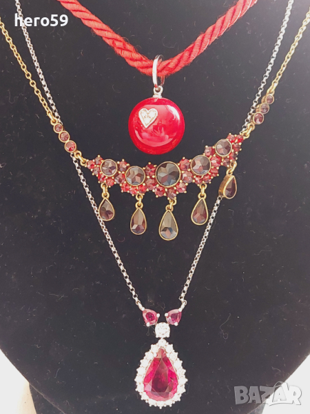 Дамско сребърно позлатено колие с гранати произход Чехословакия , снимка 1