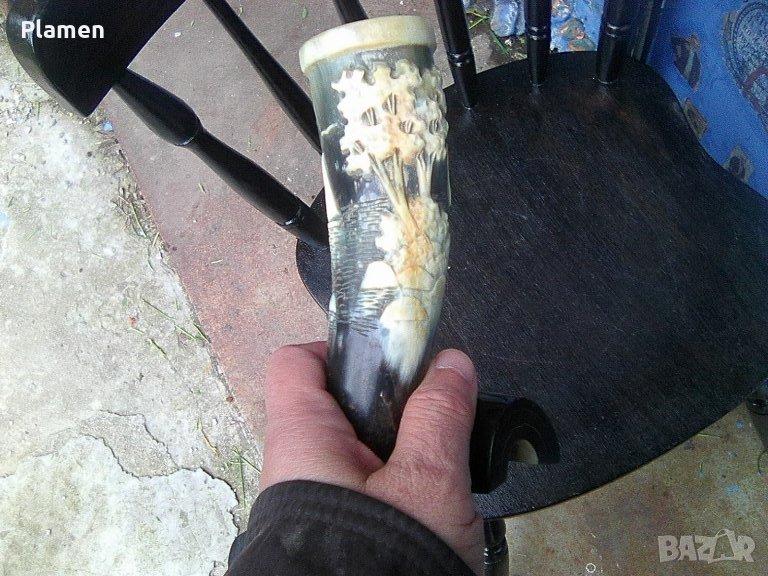 Стара ваза от кост с инкрустирано море чайки лодки и дървета, снимка 1