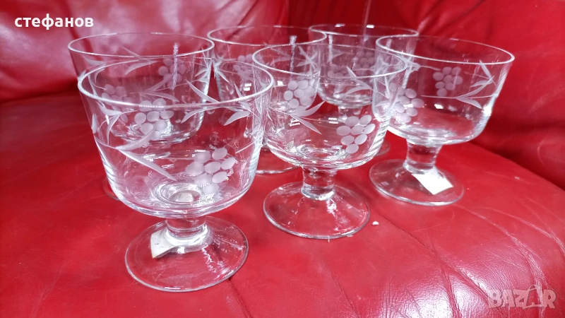 Стилни стъклени чаши, ръчна гравюра, вино, концентрат, мелба, 18.04.2987 г, снимка 1