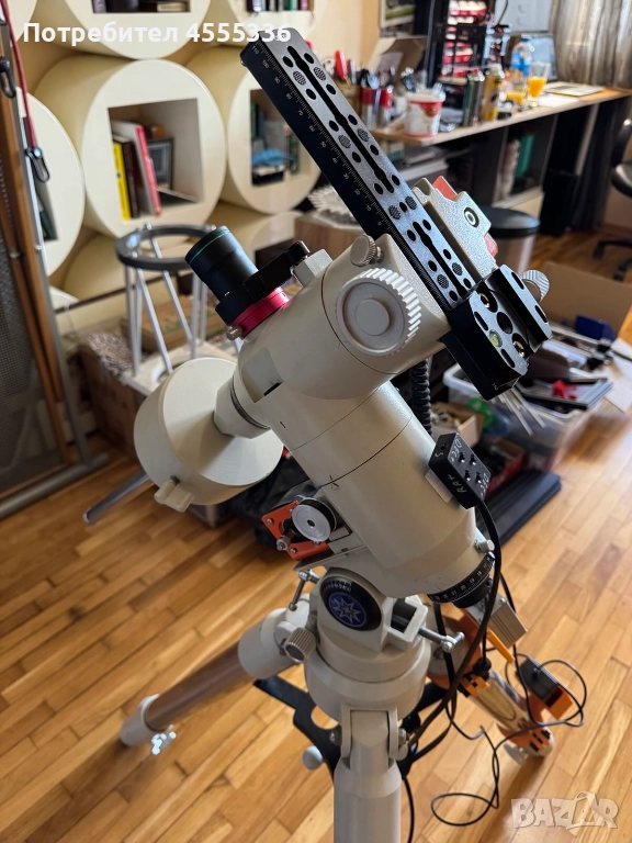 астрономически телескоп с статив и много части, снимка 1