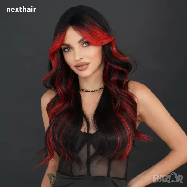 Ефектна черна перука с червени кичури с дълъг бретон, снимка 1