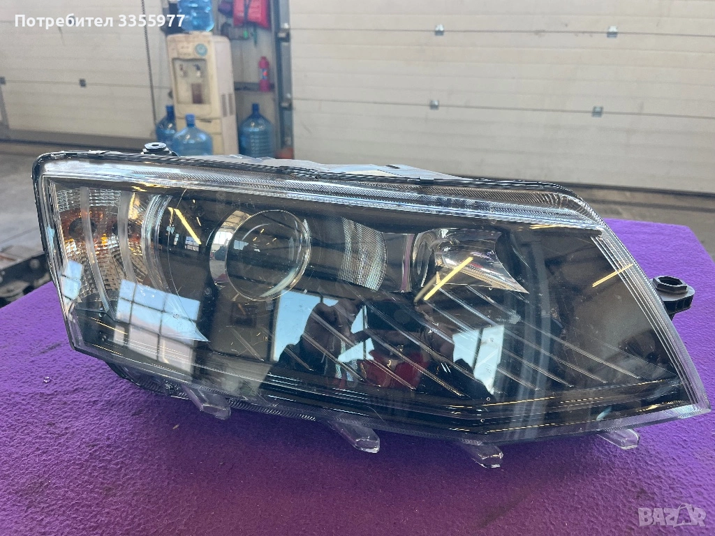 Фар шкода октавия десен skoda octavia ksenon, снимка 1
