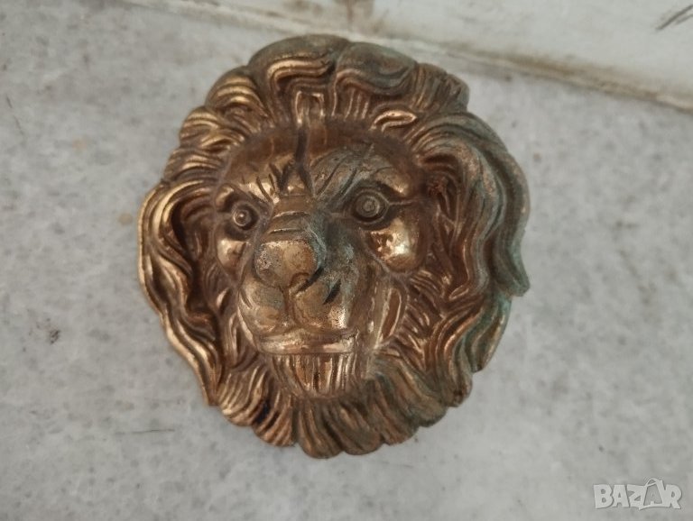 Стара апликация лъвска глава, снимка 1