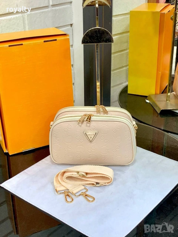 Guess Дамска Чанта , снимка 1