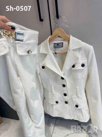 Стилен дамски костюм, снимка 4 - Костюми - 54219928