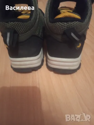 Боти, снимка 3 - Детски боти и ботуши - 48080126