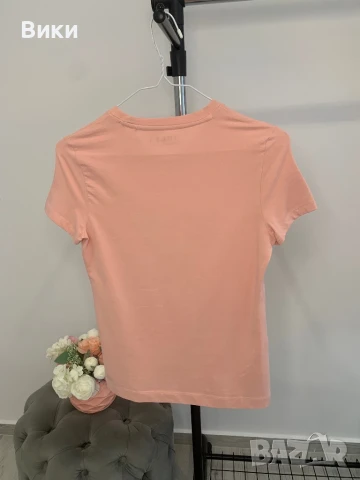 Тениска в размер S на Guess, снимка 10 - Тениски - 51096167