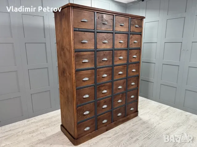 Български индустриален шкаф Р447