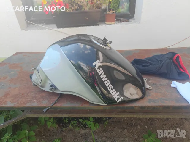 РЕЗЕРВОАР Kawasaki ZZR 600 мотор, снимка 5 - Части - 49801877